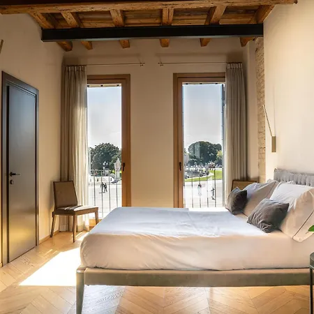 Palazzo Carpediem- In The Heart Of Prato Della Valle Apartment