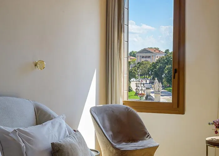 Palazzo Carpediem- Stay In The Heart Of Prato Della Valle *